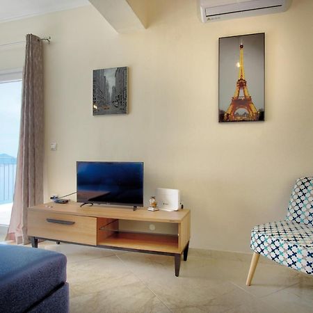 Sweet Apricot Apartment เปเลคาส ภายนอก รูปภาพ