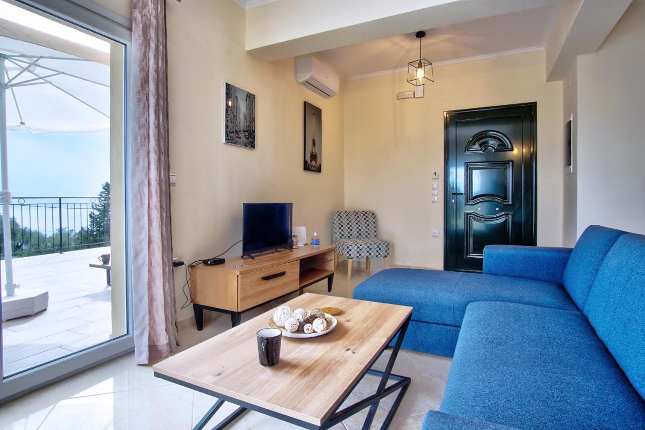 Sweet Apricot Apartment เปเลคาส ภายนอก รูปภาพ